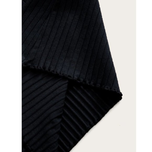 Black Rib-Knit Mock Neck Lettuce Trim Cotton Tee - Picture 4 of 4